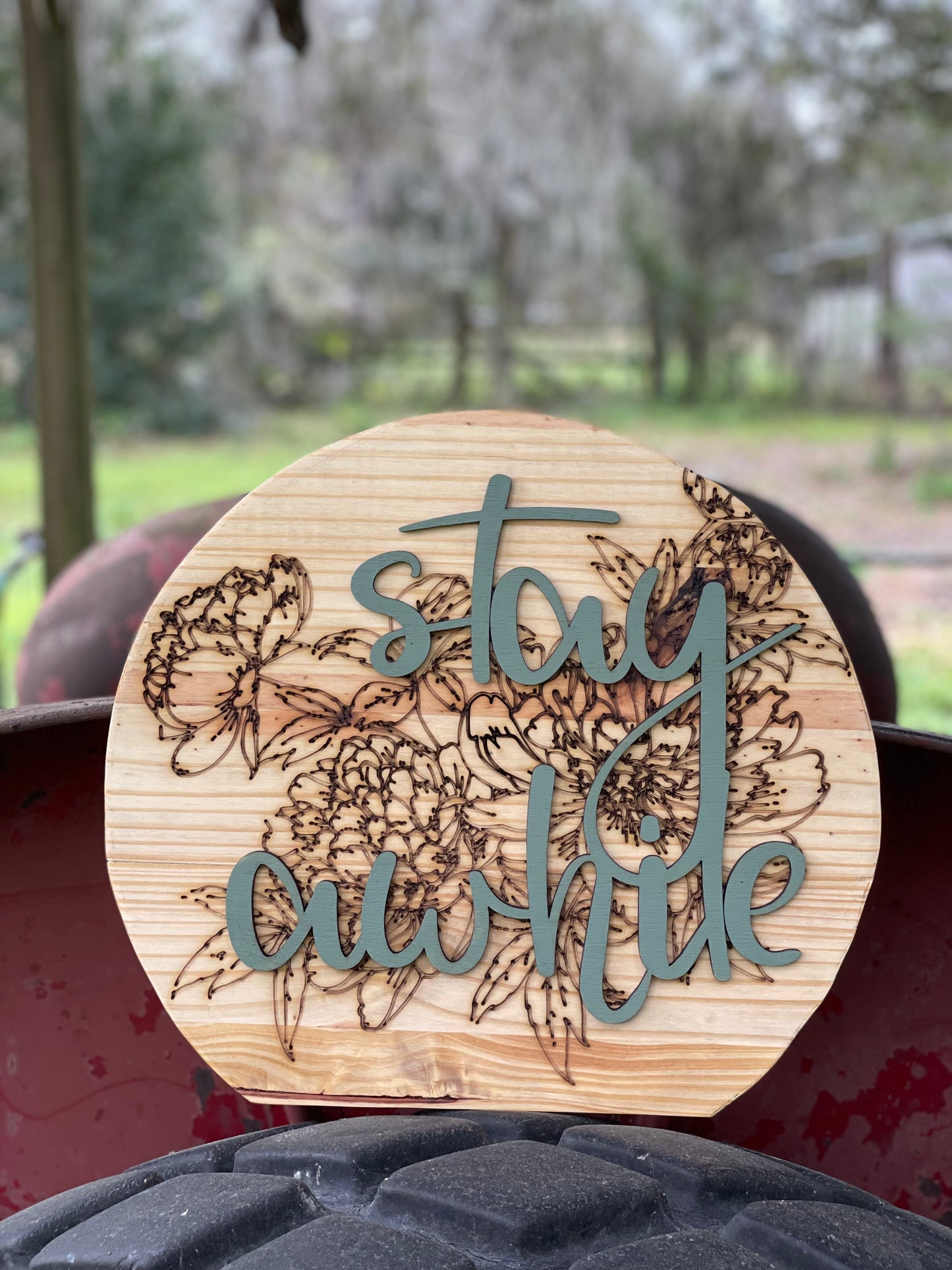 Stay Awhile Floral Round